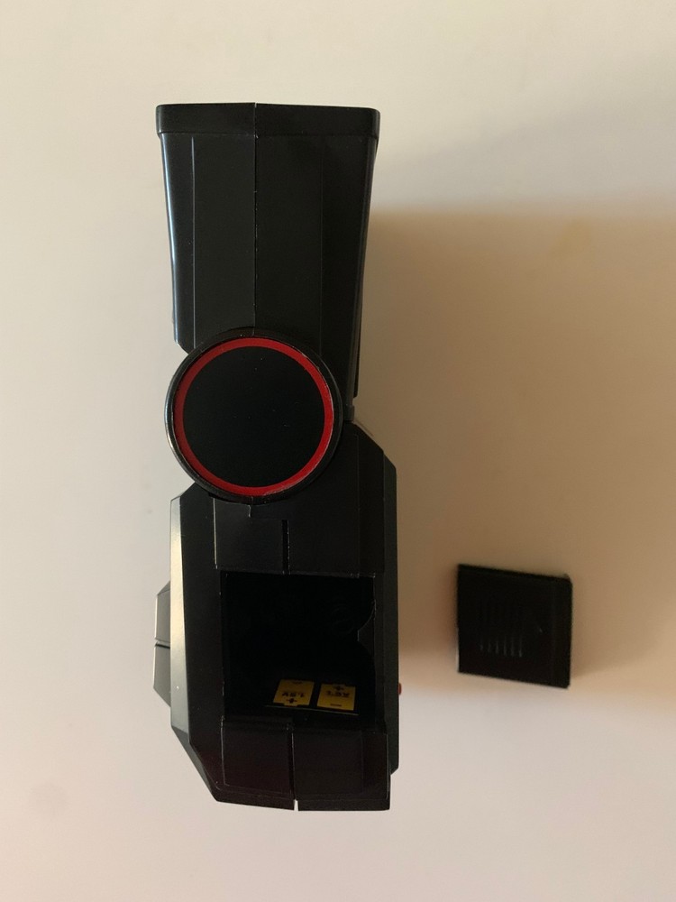 Nishika Twin Light 3010 Variable Angle Electronic Flash, it does NOT turn on