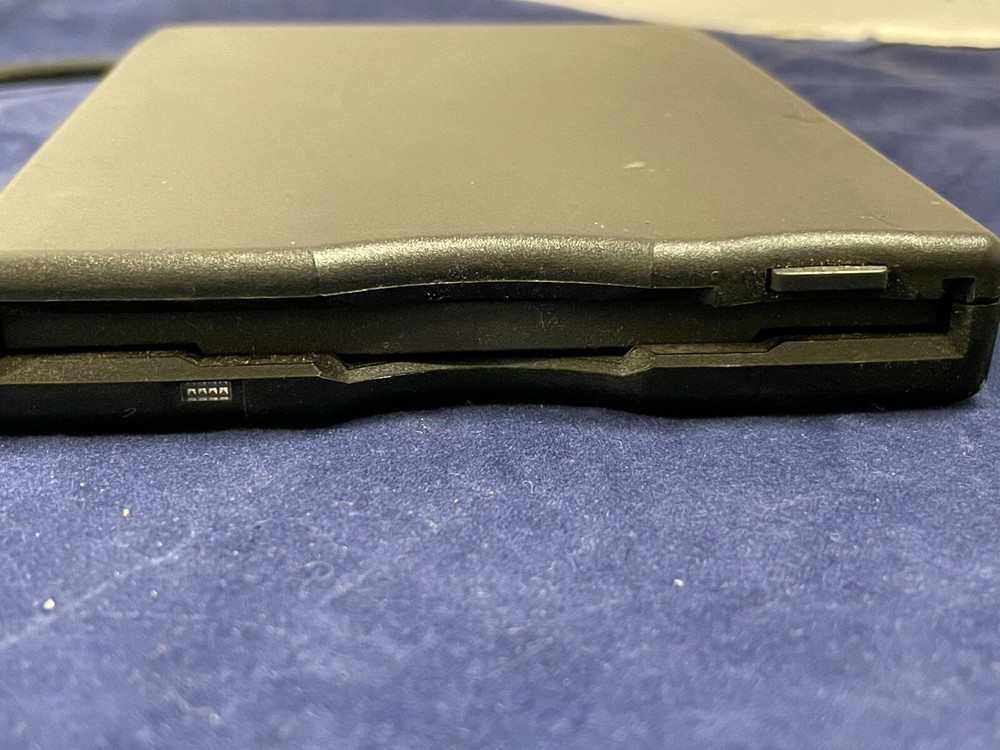 EXTERNAL FLOPPY DISK- SmartDisk FDUSB-B2 DT53FUE