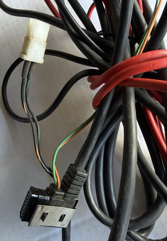 Motorola HKN4321B Control Head Remote Cable