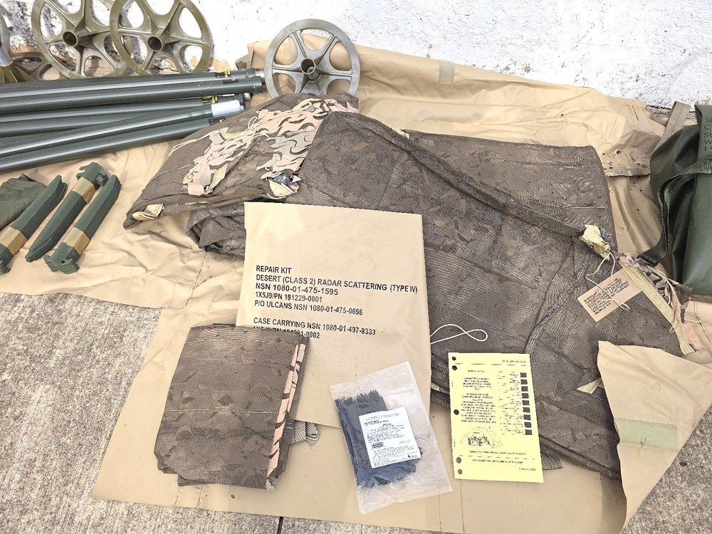 US Army Desert Camouflage Screen Class 2 Radar Scatter Type 4 + Support Pole Set