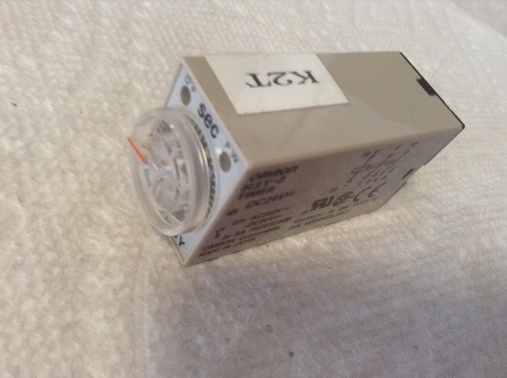 Omron H3Y-2 Timer H3Y