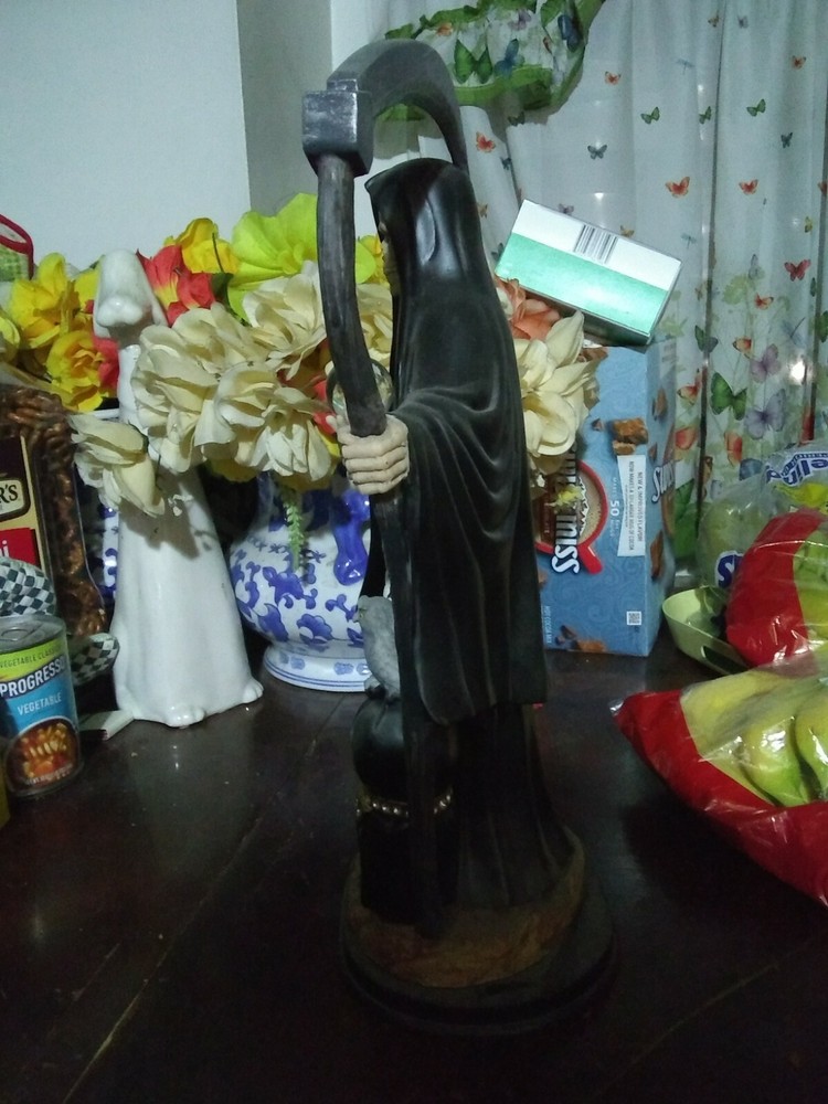 Santa Muerte statue