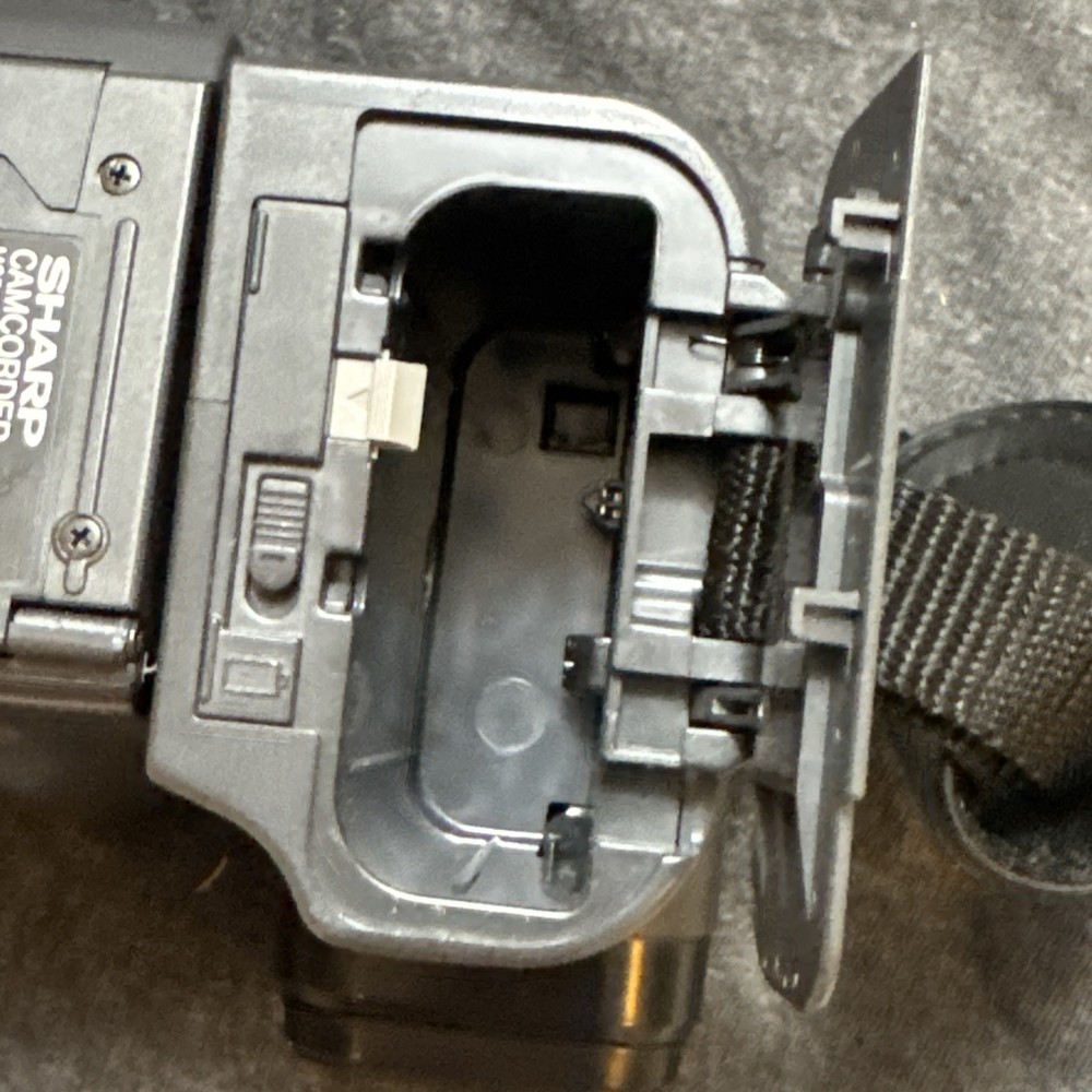 Vintage Sharp Viewcam VL-E600U 8mm Camcorder - Untested - As Is