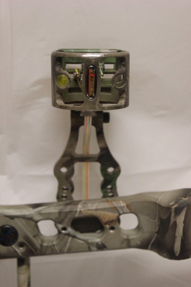 Bowtech Tomkat RH Compound Bow 70 LBS Camo