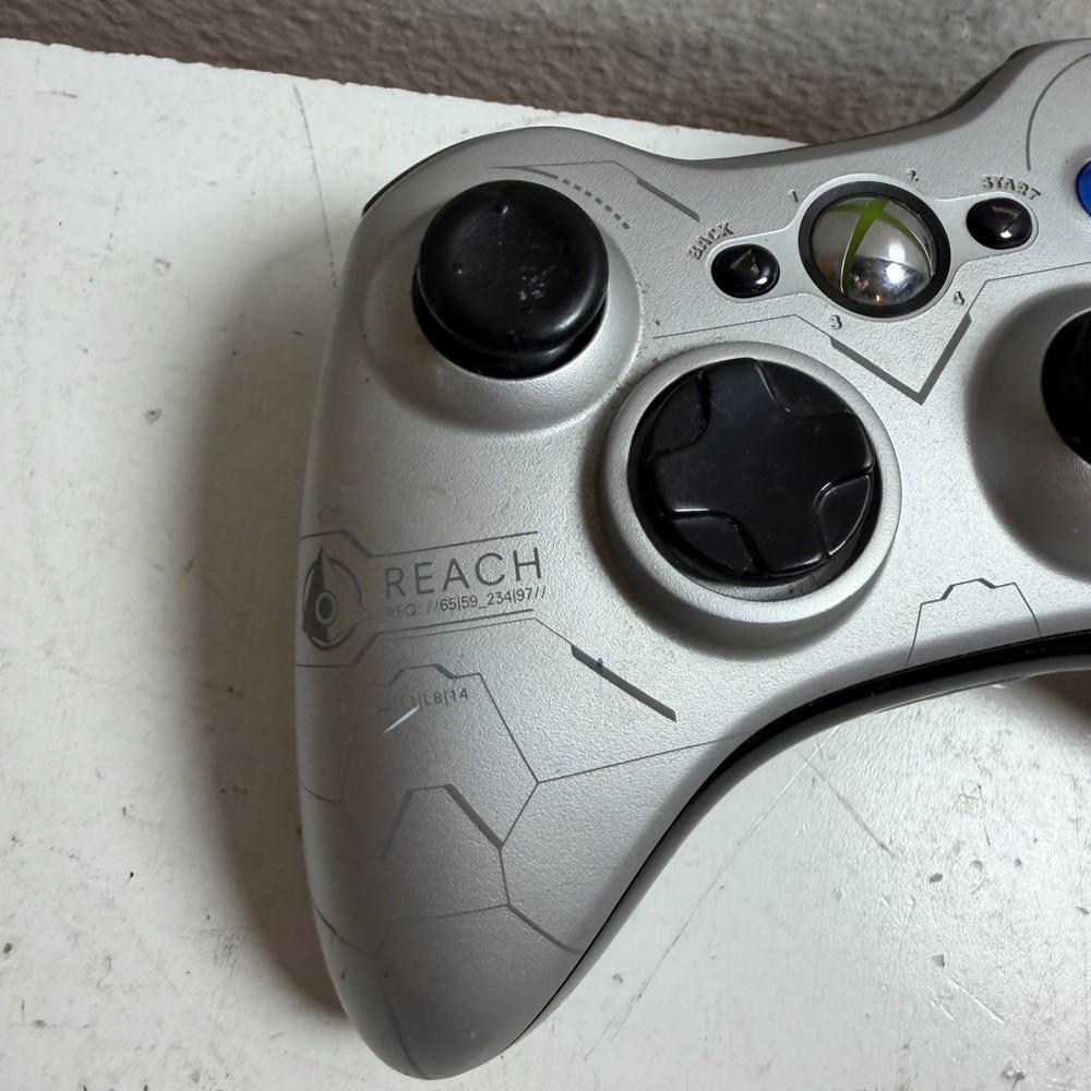 Microsoft Xbox 360 Halo Reach 1403 Silver Limited Edition Wireless Controller