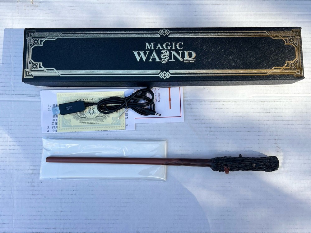 HARRY POTTER Magic wand that shoots fireballs USA