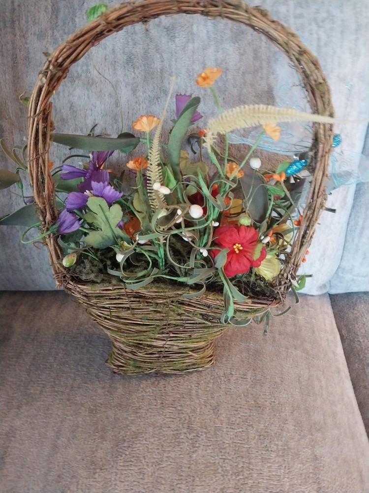Spring Floral Wall Basket Hanging Decor