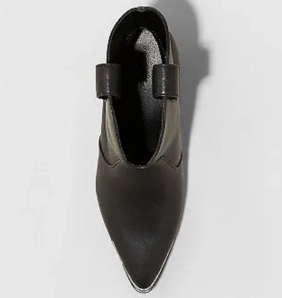 Universal Thread Women's Sz: 7 Black Henley Ankle Western Boots NWT $39.99