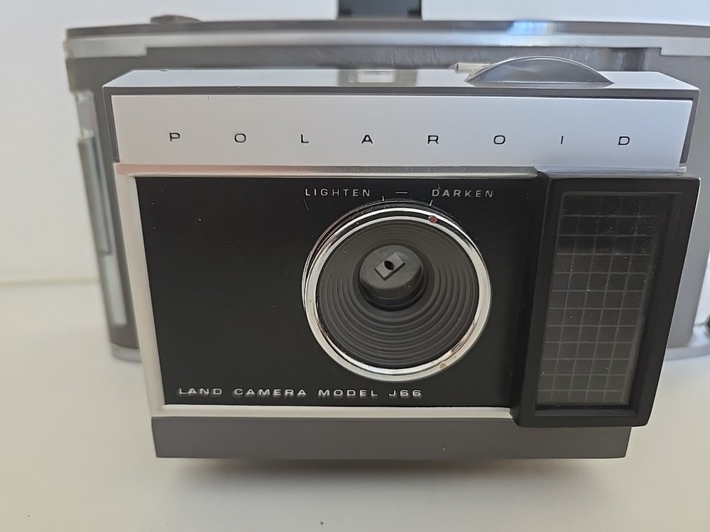 Vintage Polaroid Land Camera Model J66 Flash