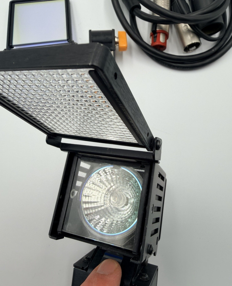 ANTON BAUER ULTRALIGHT VIDEO CAMERA PROFESSIONAL LIGHT