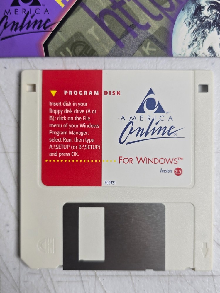 AOL America Online Version 2.5 Floppy Disk Internet PowerPac PC Computing Vtg