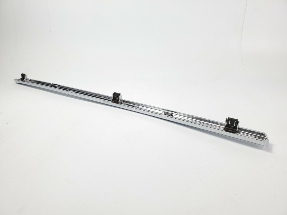 Right Side Chrome Dash Panel Trim for 2006+ Peterbilt Console