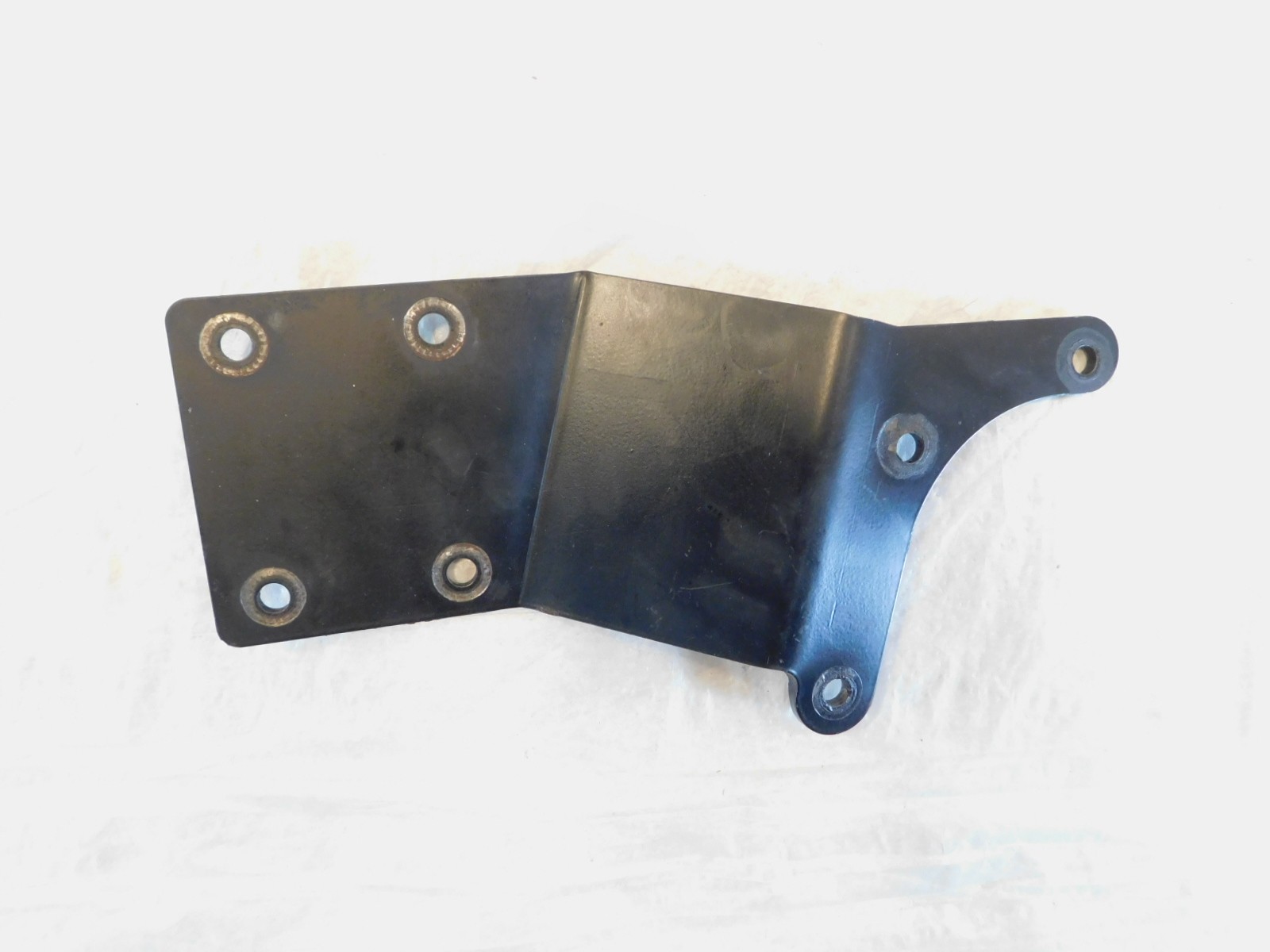 Harley Dyna Street Bob Black Vance Hines Big Shots Exhaust System Mount Bracket