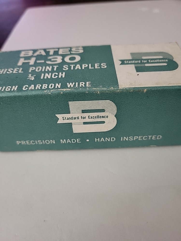 Bates H-30 Chisel Point Staples 1/4" Open Box