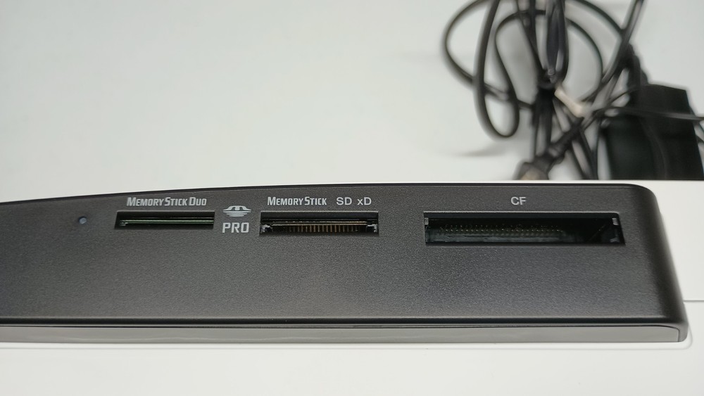 Sony VRD-MC5 Multi-Function DVD Recorder for Camcorder, VCR, DVR