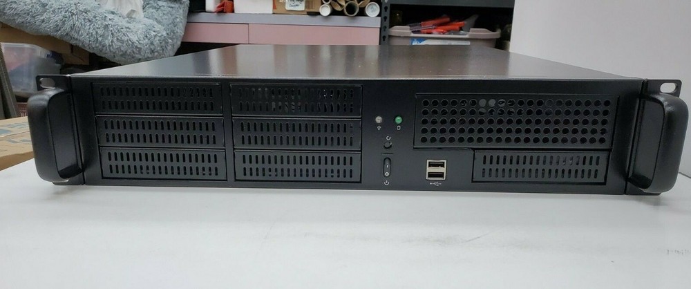 iStarUSA E-207L 2U E-ATX 7 x 3.5" Bays Rackmount Chassis