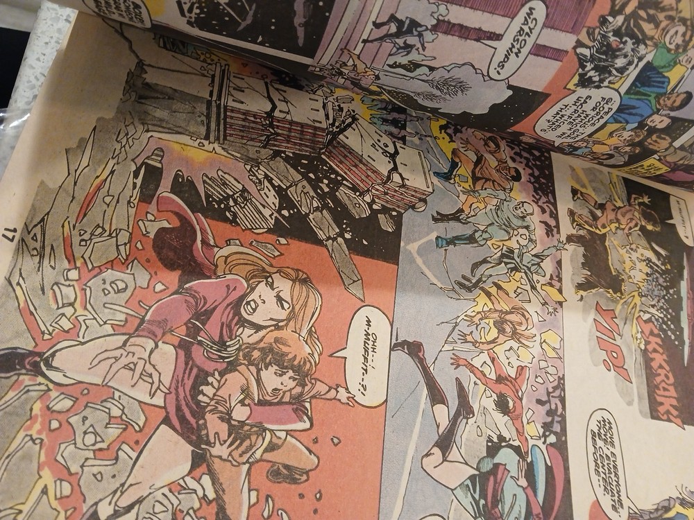 Battlestar Galactica Comic Collectors Edition Marvel Super Special Book