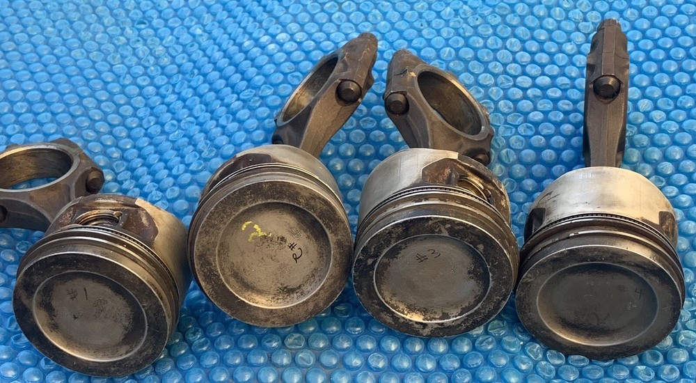 Saab 900C Hepolite Pistons, Connecting Rods. See Description For Specifications