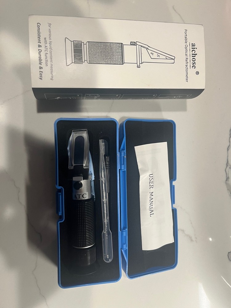 Aichose Portable Optical Refractometer NEW OPEN BOX