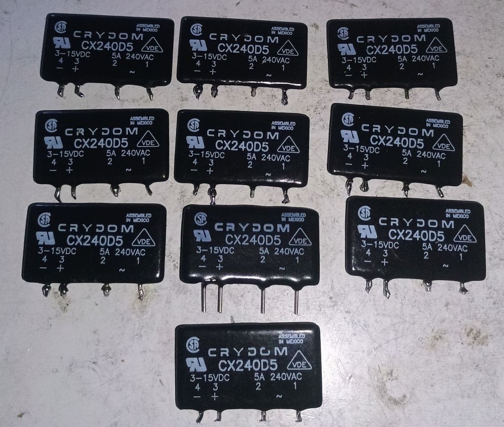 10 Pieces / Used Crydom D2W203F Solid State relays