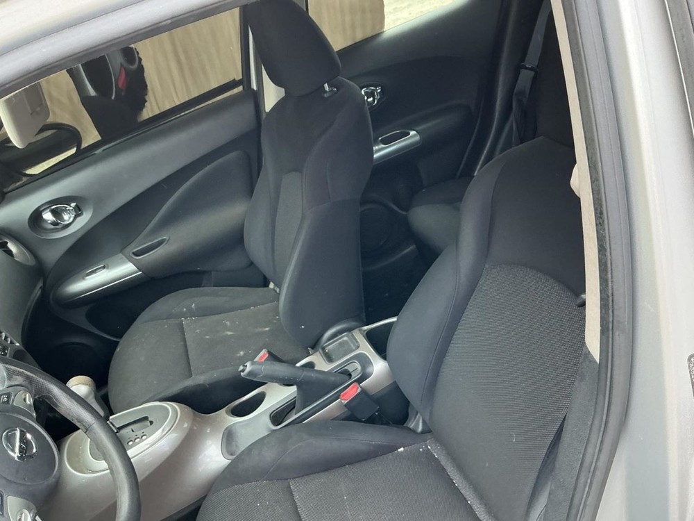 JUKE 2011 Glove Box 5021228