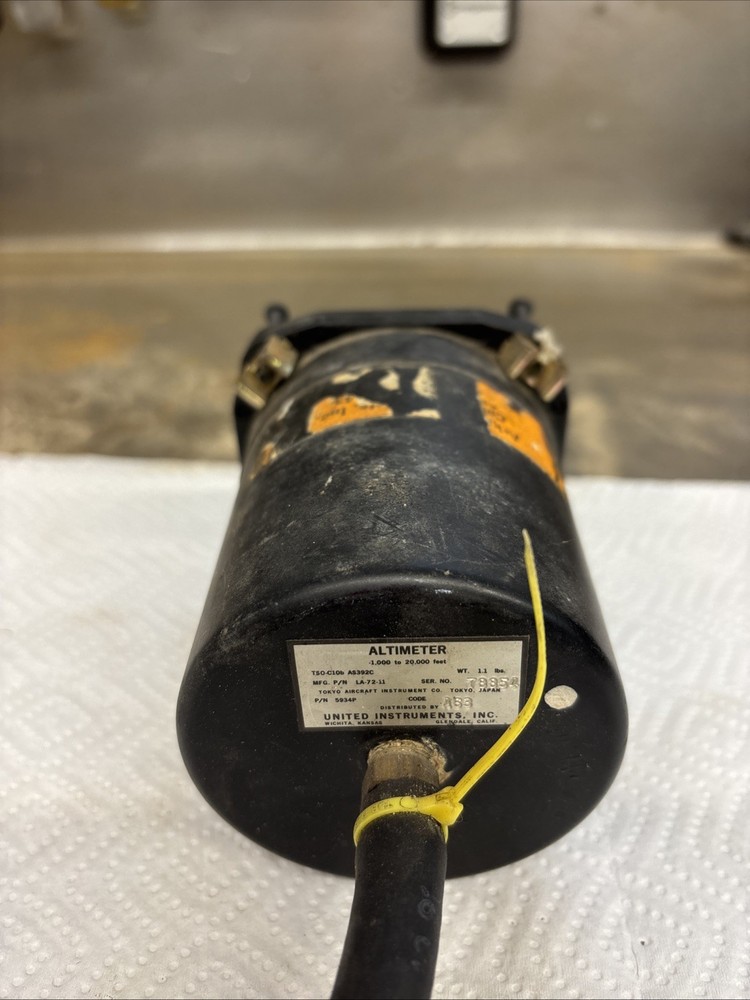 United Instruments, Inc. Altimeter Indicator P/N: 5934P