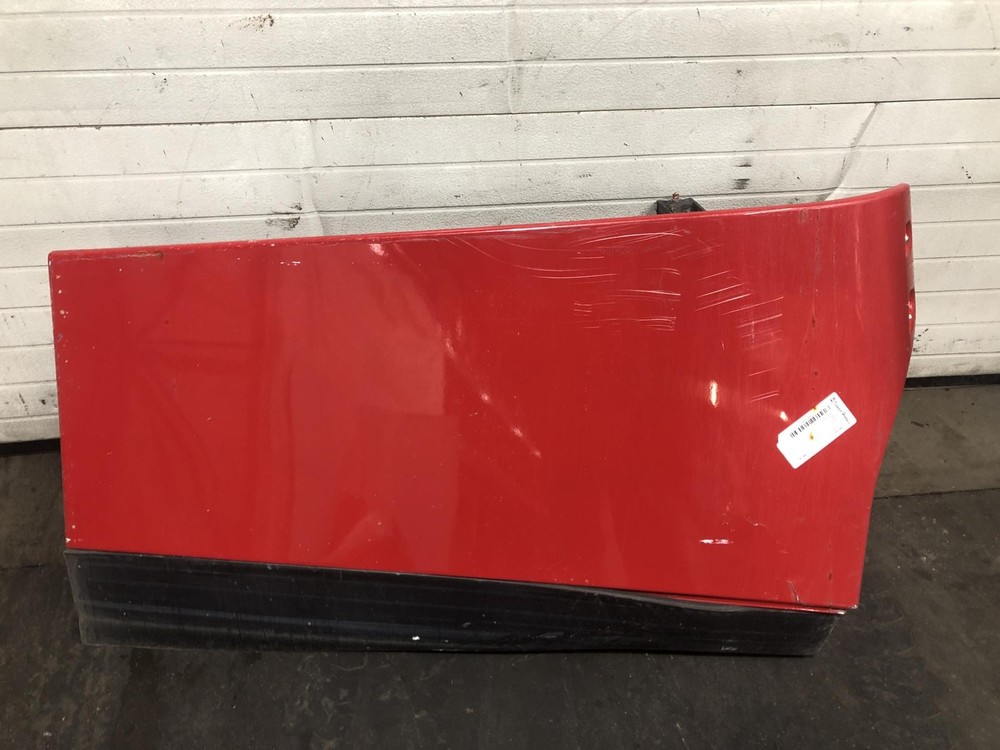 2012-2026 Freightliner CASCADIA RED UPPER Side Fairing/Cab Extender - Used