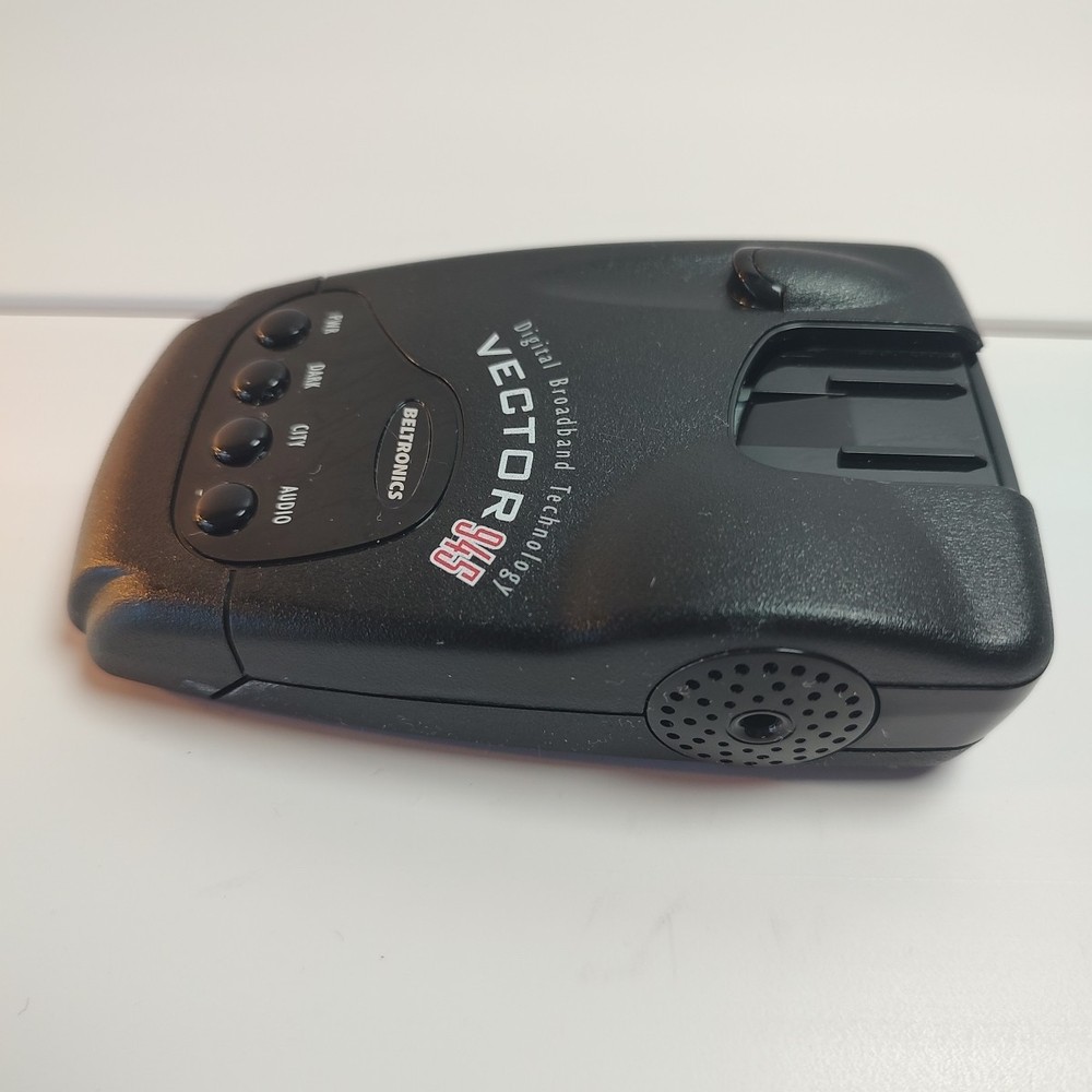 Beltronics Vector 945 Laser Radar Detector with AC Adaptor and Visor Mount Works