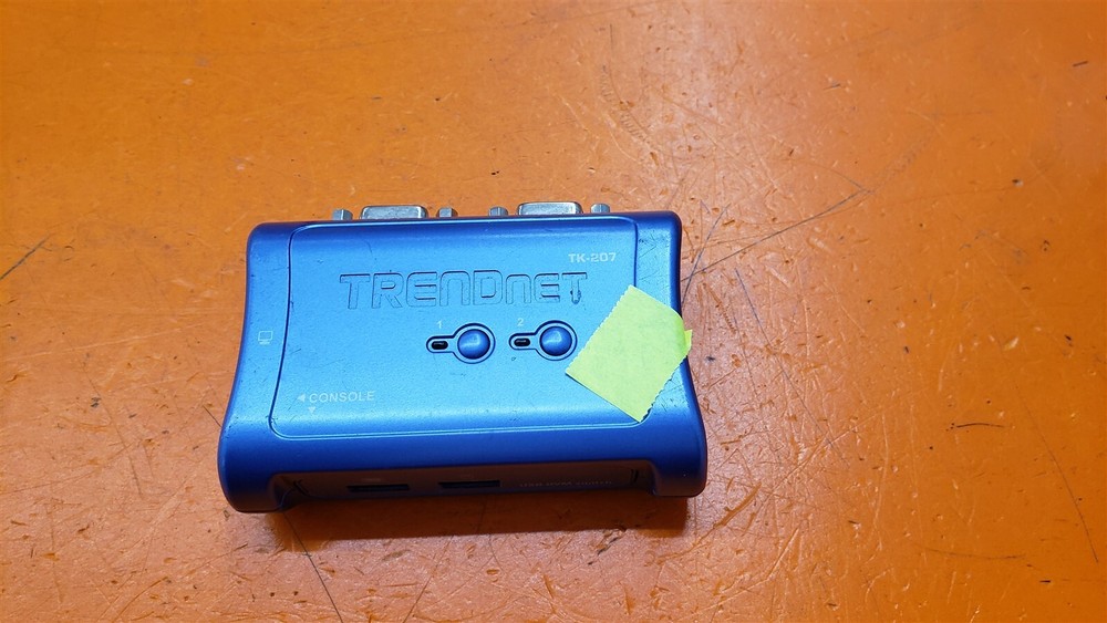 ⭐️⭐️⭐️⭐️⭐️ TRENDnet TK-207 2-Port USB KVM Switch