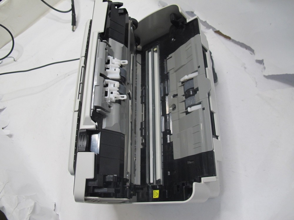 Fujitsu fi-6130z USB 2.0 Color Duplex Document Scanner + A/C