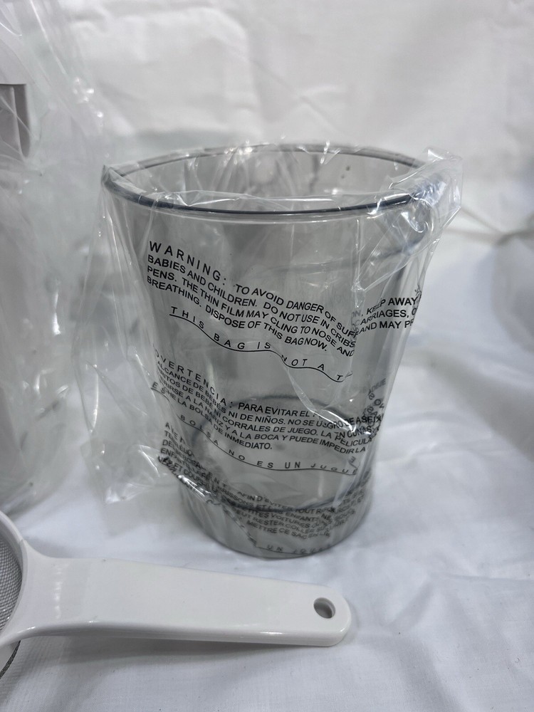 Pre-owned Hamilton Beach Juice Extractor Model 67811 Type CJ09