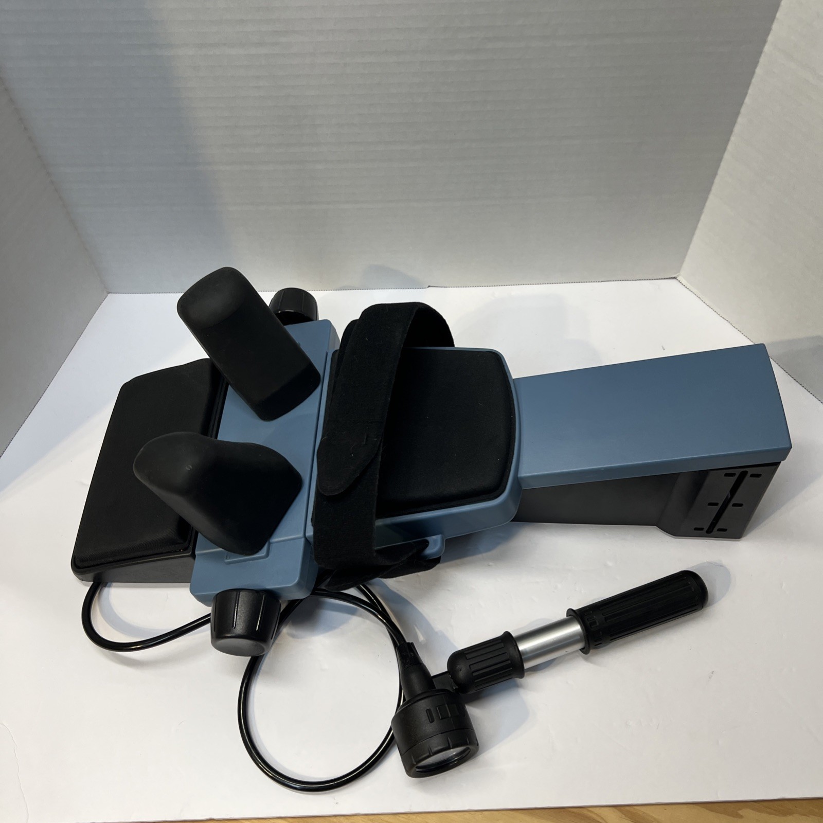 Cervical Traction Unit w/ Hand Pump & Pressure Gauge – Physical Therapy