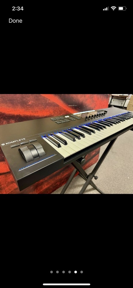 Native Instruments Komplete Kontrol S61 MK2 61 Key Keyboard Controller