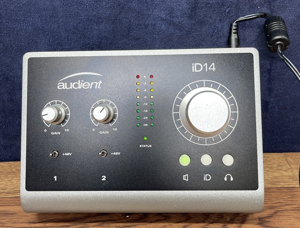 Audient iD14 High Performance USB Audio Interface