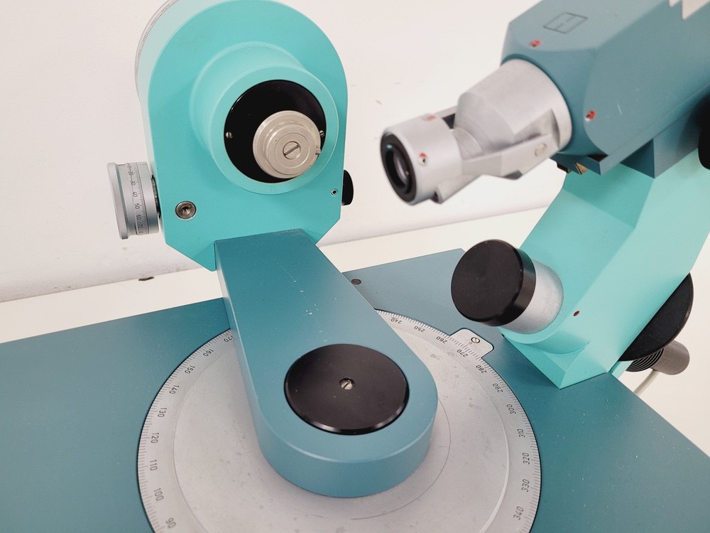 Huber Goniometer with Several Heads Lab