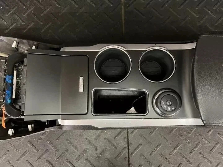 2011-2015 Ford Explorer Front Floor Center Console XLT with Select Shift OEM