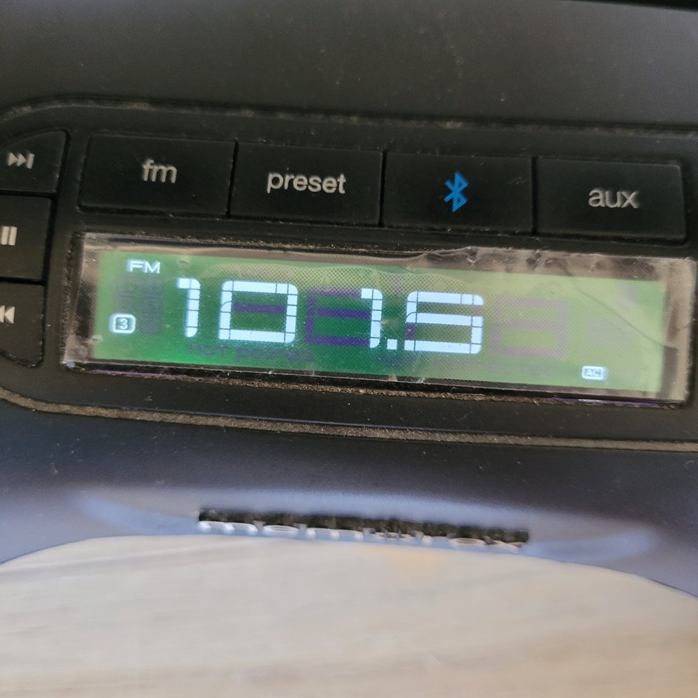 Flexbeats Boombox Bluetooth Memorex Black Lightweight Works! See Description!