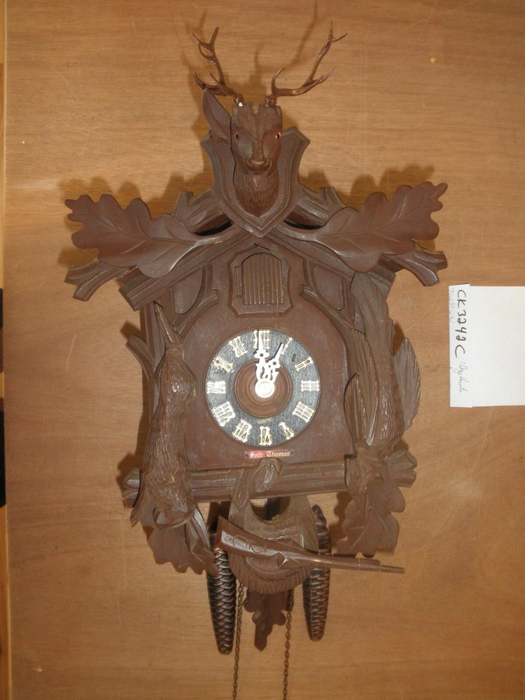 Cuckoo Clock German made  Black Forest Seth Thomas working Hunter 1 Day CK3242C