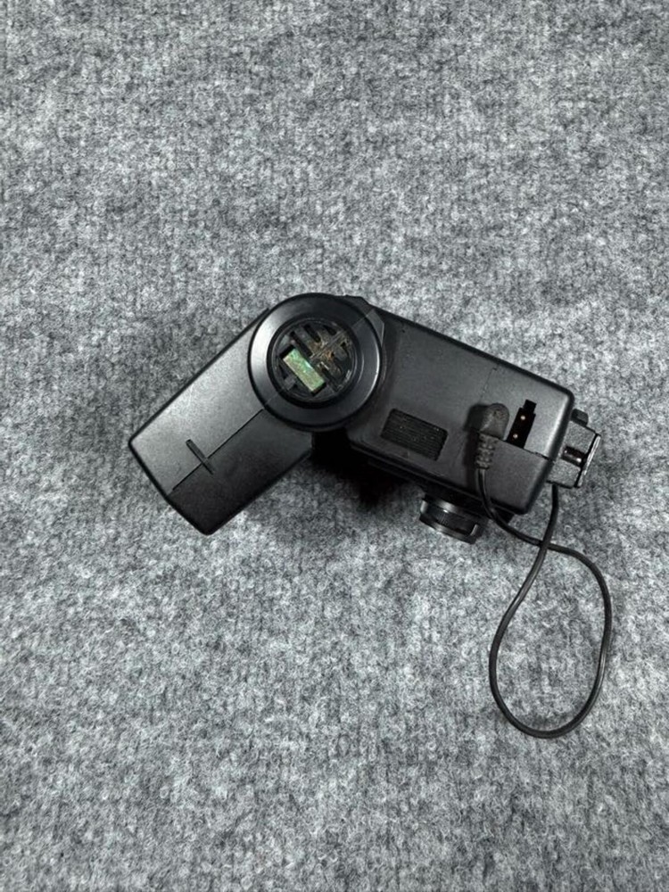 Vivitar Auto Thyristor 283 Camera Flash