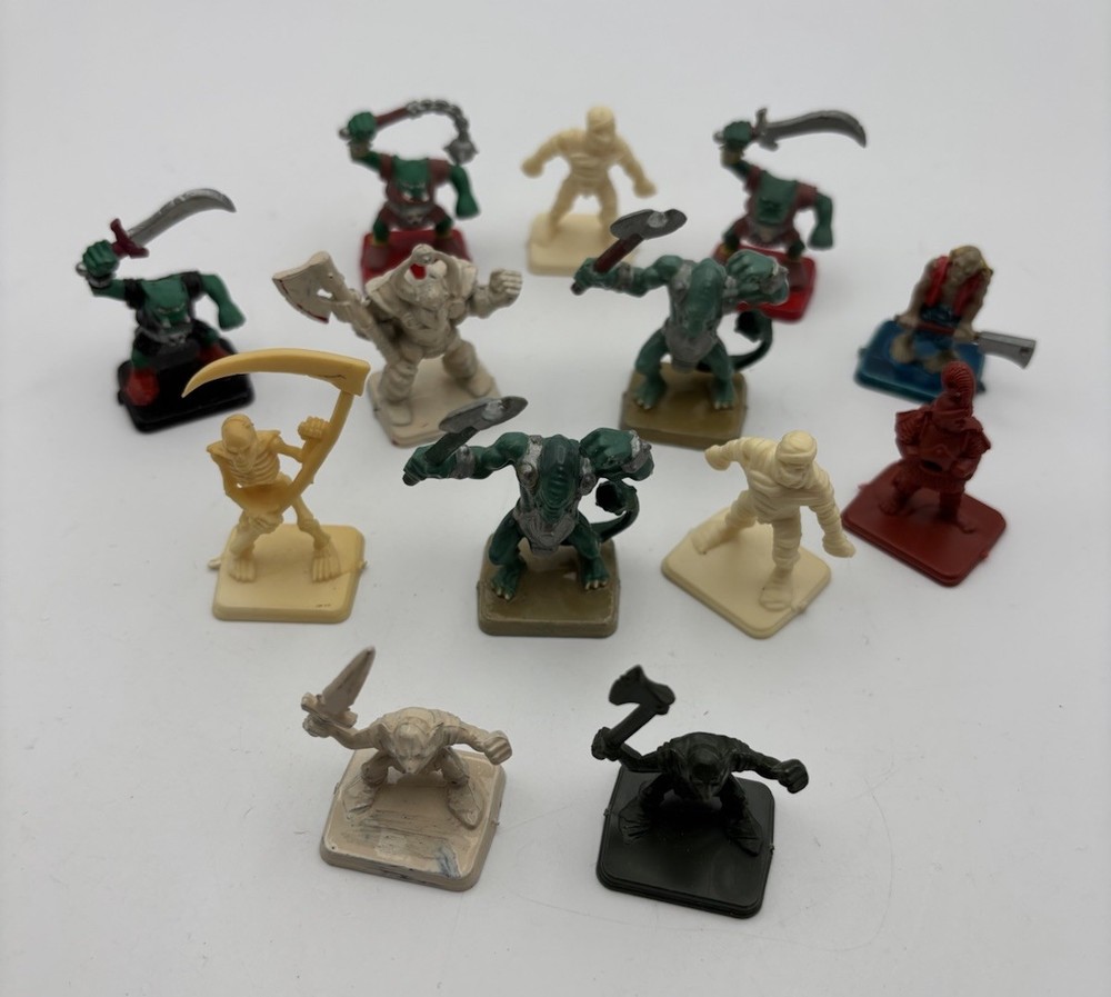 Hero Quest Figure Bundle X 13