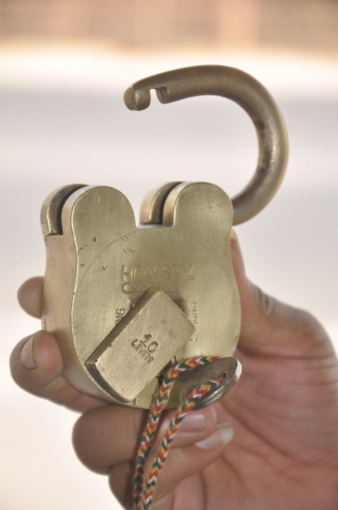 Vintage Brass Fine "HONESTY' Handcrafted Solid Heavy 10 Levers Padlock