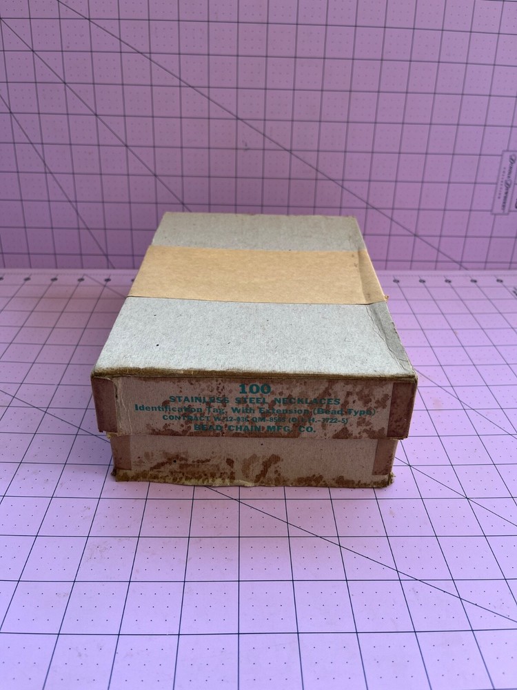 World War II Dog Tag Chains Sealed Box 100 Envelopes & 200 Chains NOS Free Ship