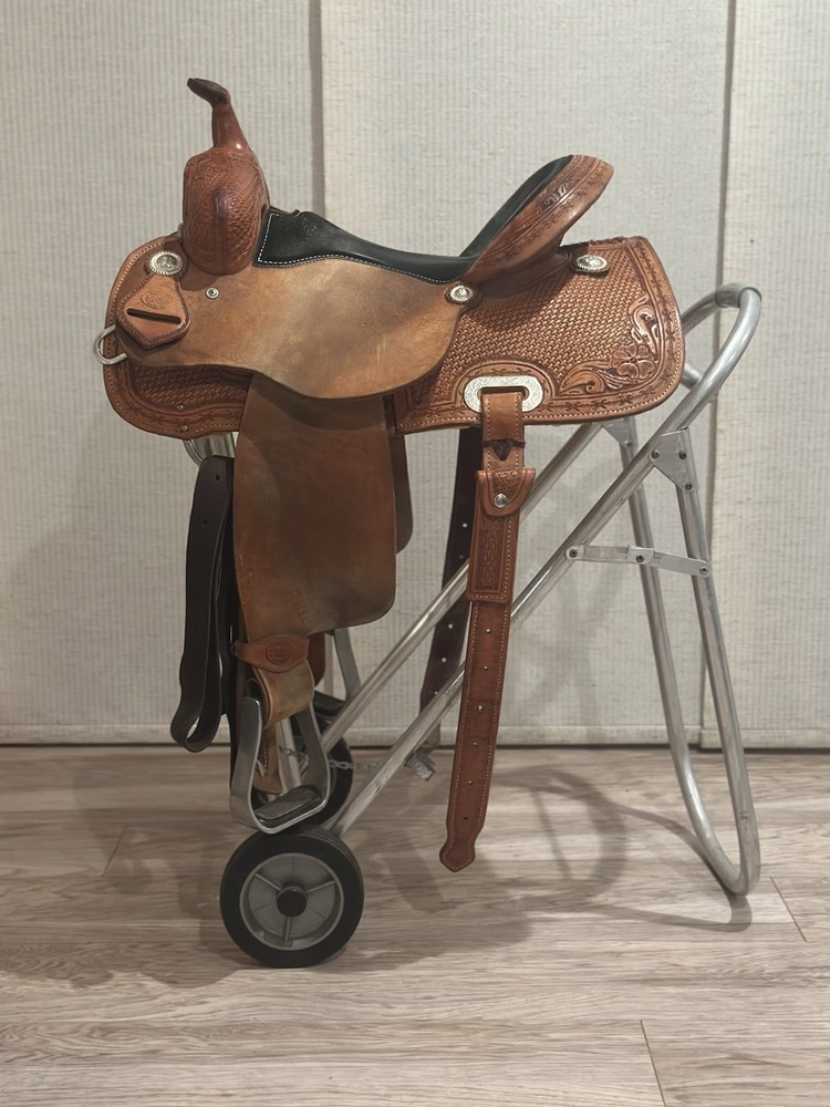 Diamond K Western Saddle