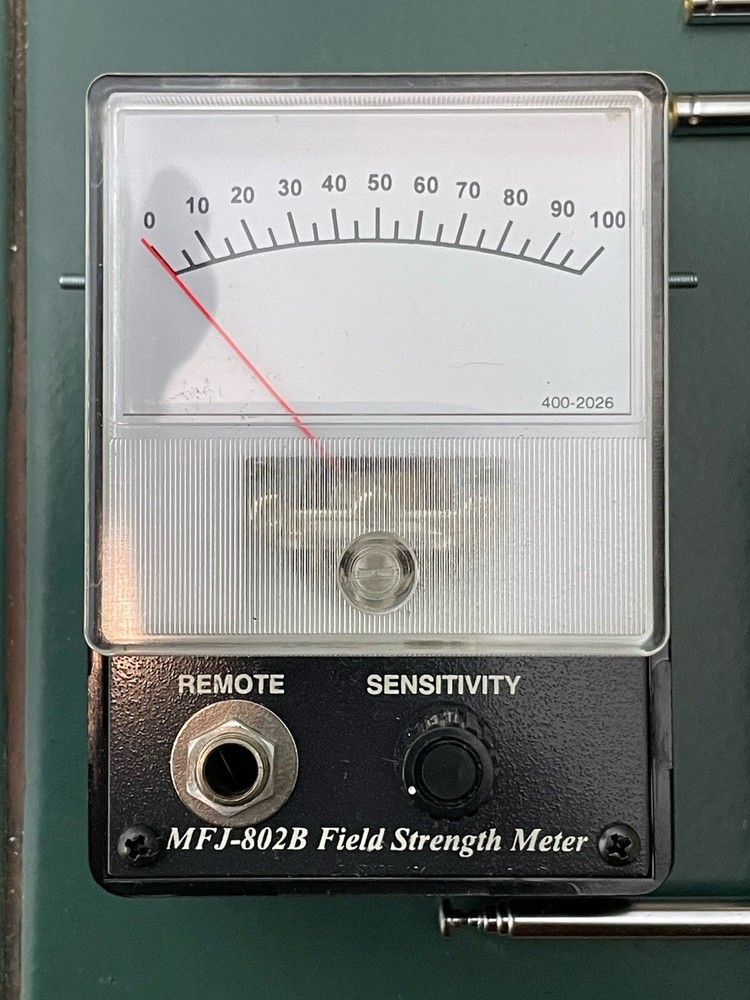 MFJ-802BX FIELD STRENGTH METER and MFJ-802R Remote Sensor Both Together