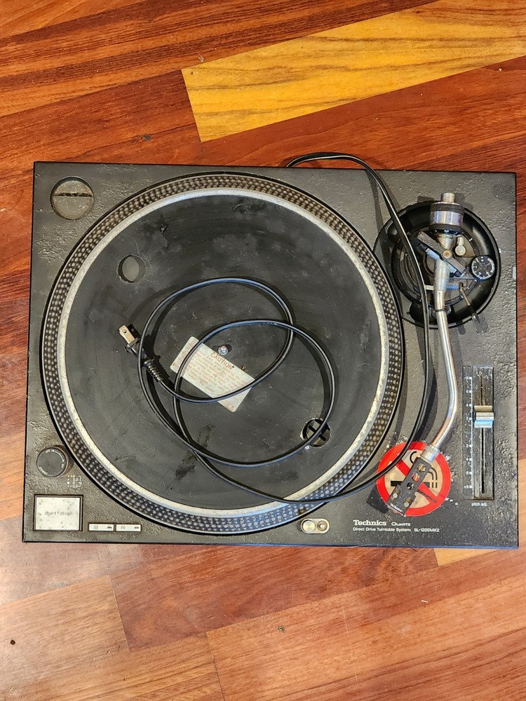 Technics SL-1200MK2 Turntable Black (For Repair)