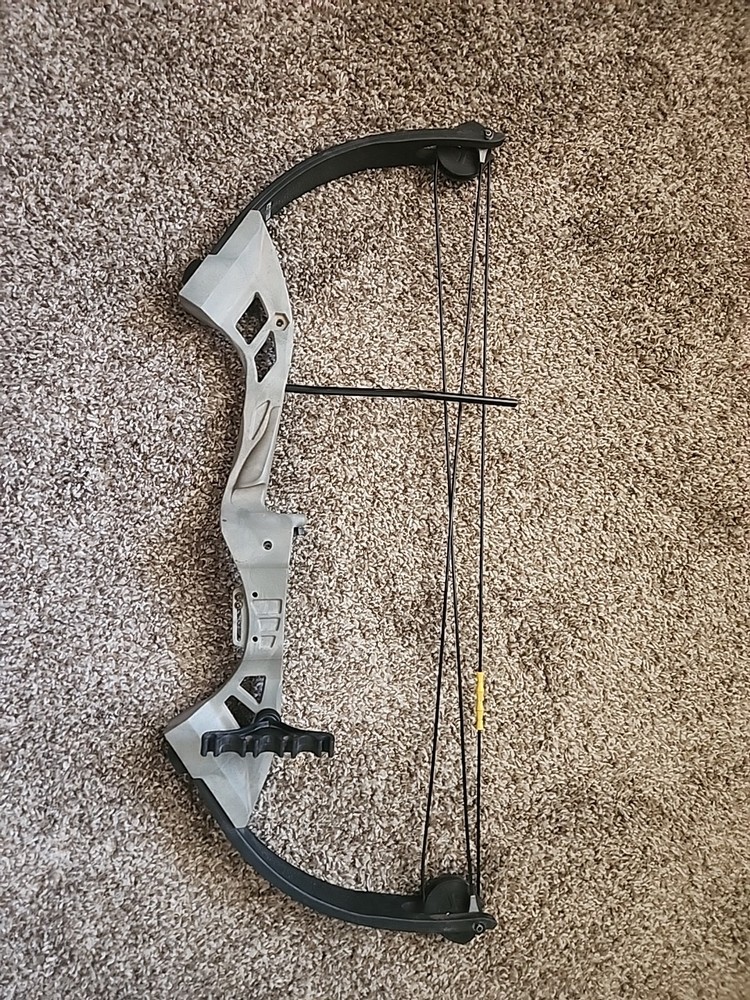 Booner Kids Compound Bow with Adjustable Sight and Stabilizer