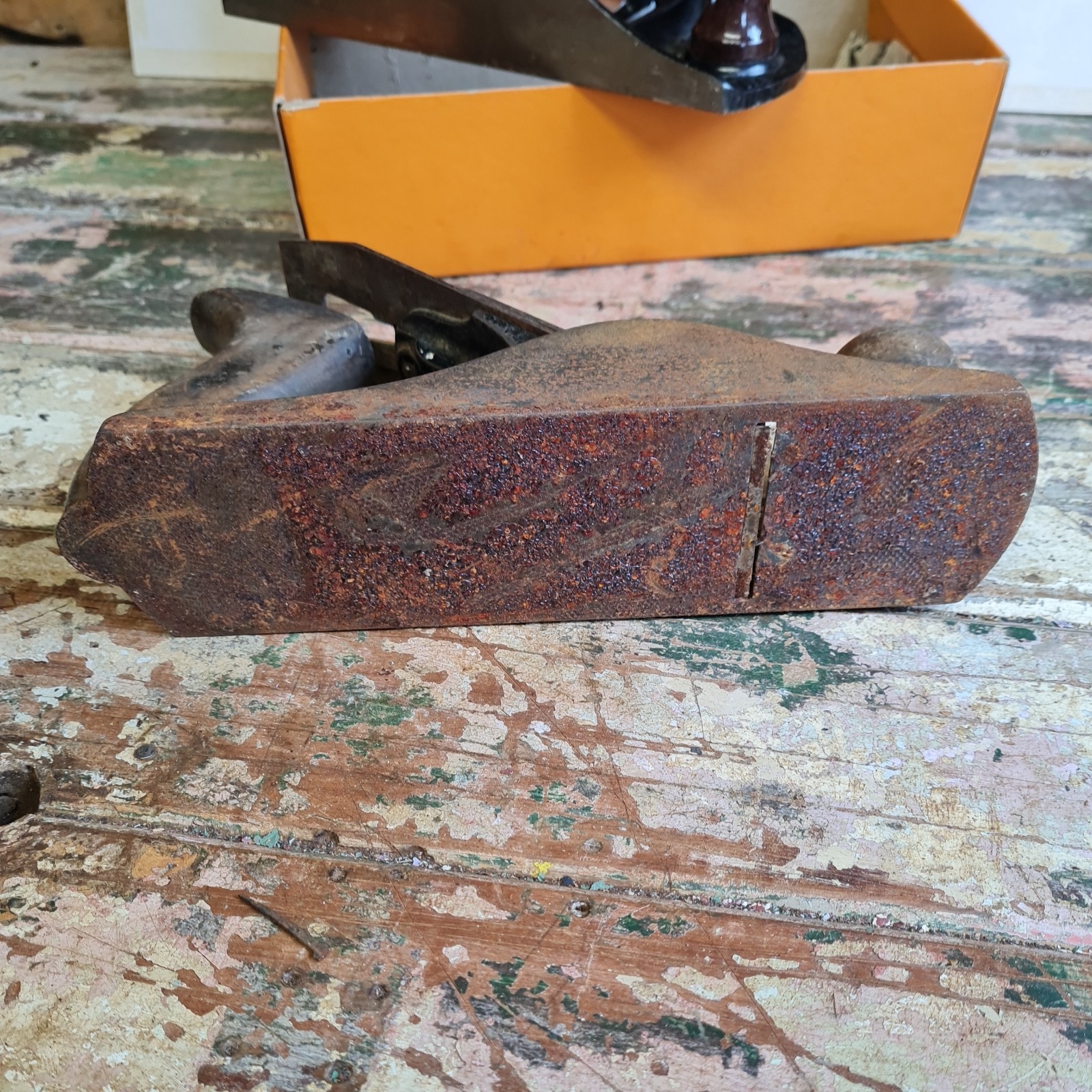 Job Lot 2 (x6 ) of woodworking Carpentry Planes stanley & record workshop