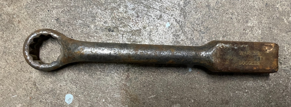 TITAN 1- 1/16" HAMMER WRENCH USA