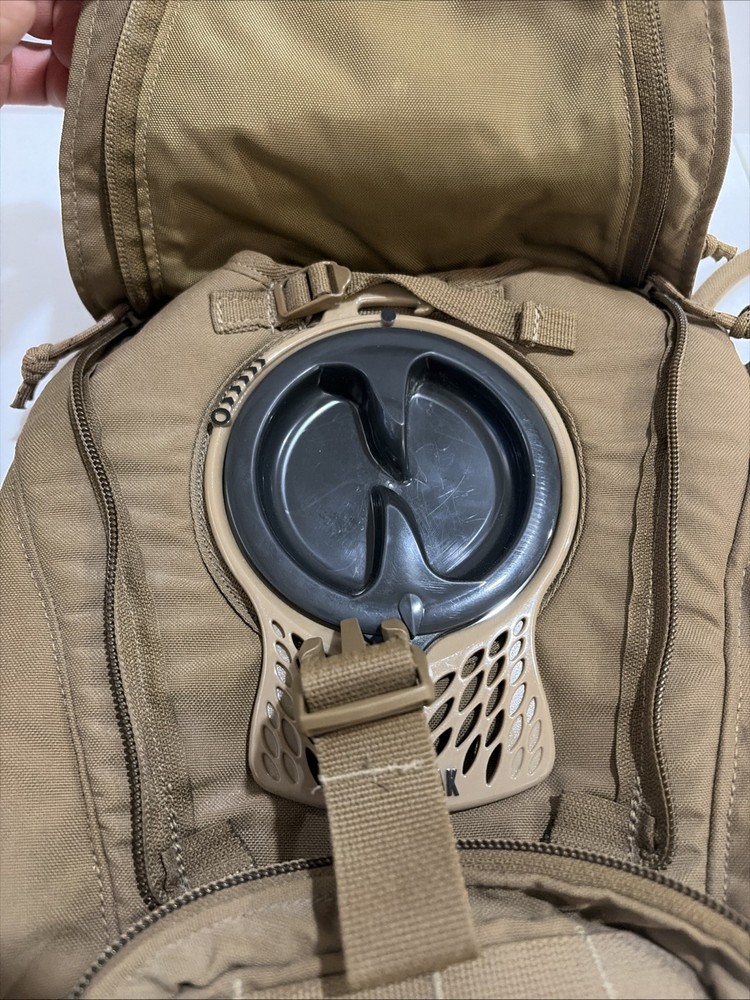 USMC Issue Coyote FILBE Hydration Pack Carrier Bag Backpack - With 100oz Bladder