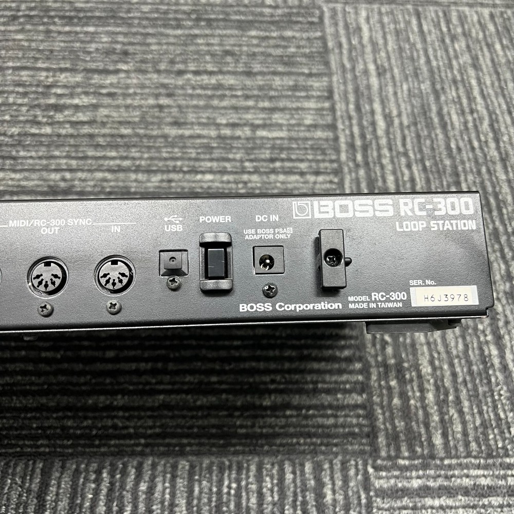 RC-300 Loop Station: Ultimate Looping Effects Processor